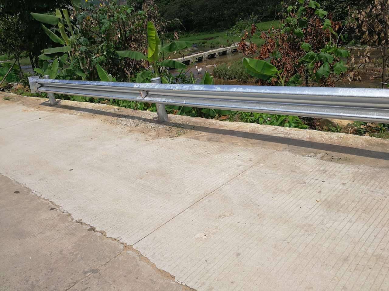 辶
